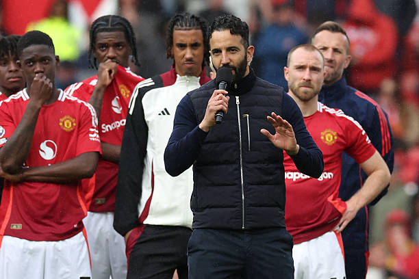 HLV Amorim Xin Lỗi CĐV Man United Sau Mùa Giải Thảm Họa, Tương Lai Vẫn Được Tin Tưởng