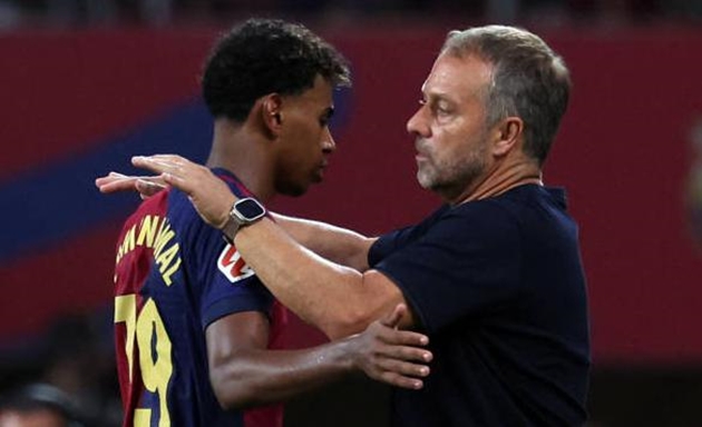 Lamine Yamal: Thần đồng Barcelona khát khao chinh phục đỉnh cao cùng Hansi Flick