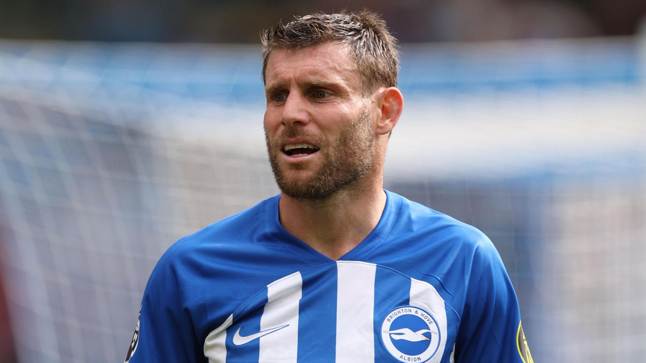 James Milner: Huyền thoại bền bỉ của Premier League hướng đến cột mốc lịch sử