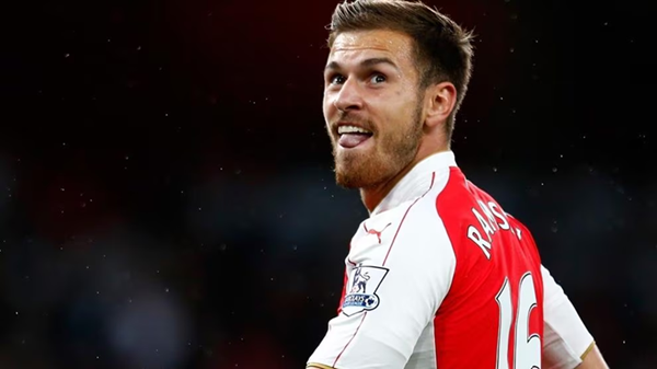 Aaron Ramsey: Chuyến phiêu lưu từ lời mời của Sir Alex Ferguson đến thành công rực rỡ cùng Arsenal